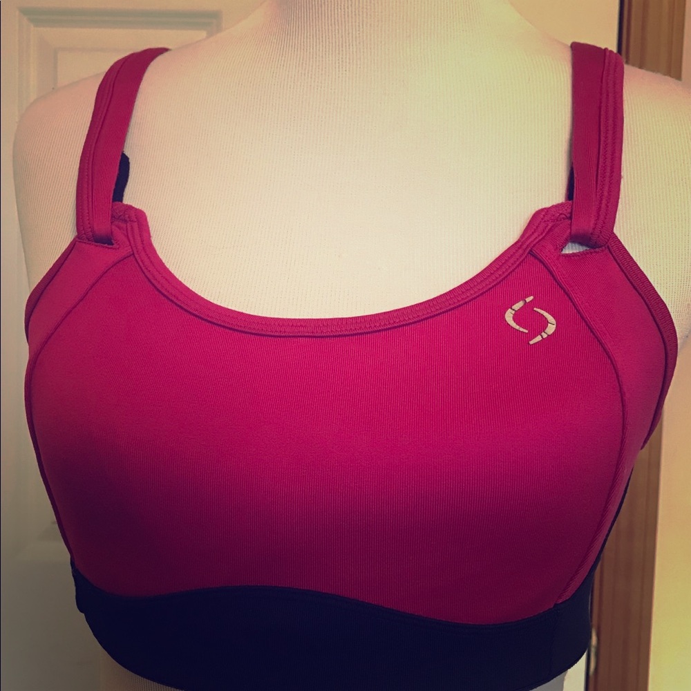 Brooks moving comfort sports bra